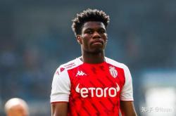 九游体育games-关于赛后法甲传出新动向，西汉姆强势反弹，管理层表态——球迷炸锅，资深球员宣示担当的信息-九游体育games